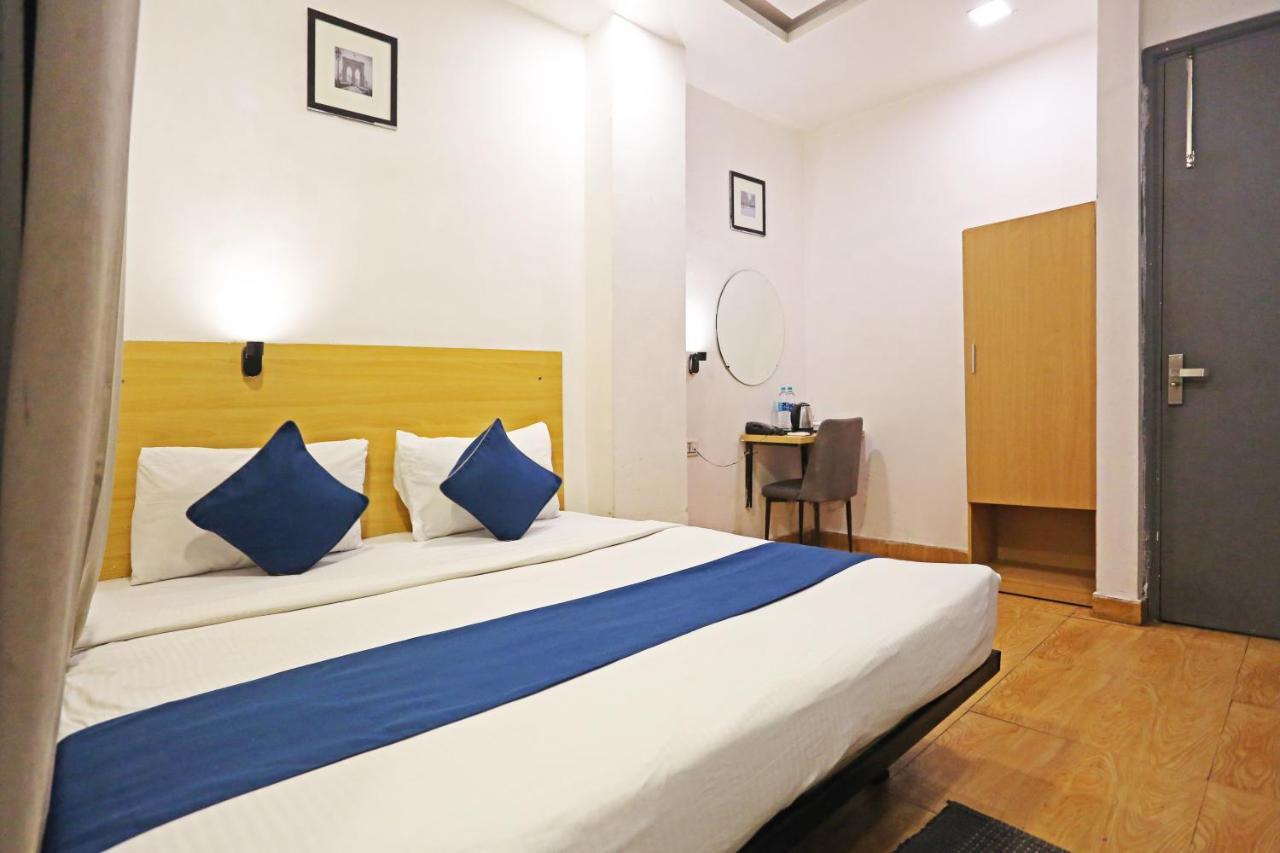 Hotel Raaso Inn Rohini Sec-16 By Arrow Delhi  Bagian luar foto